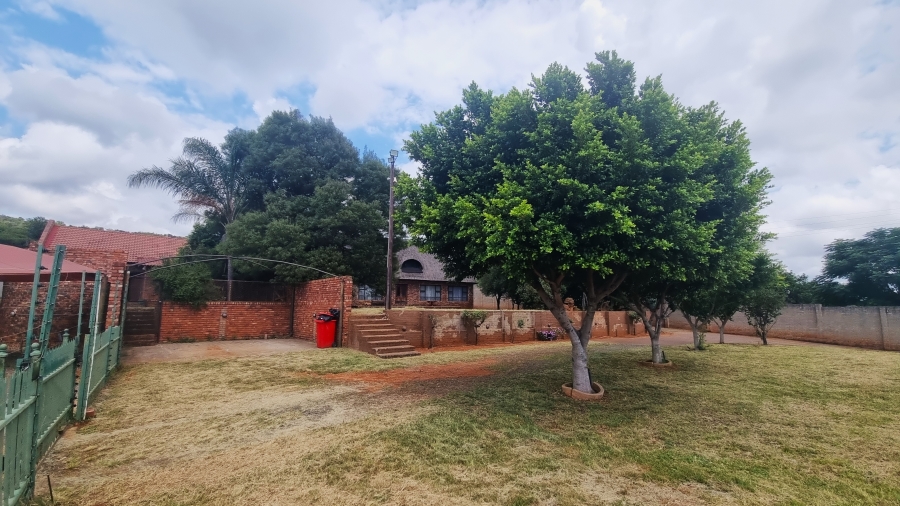 Commercial Property for Sale in Waterkloof A H North West